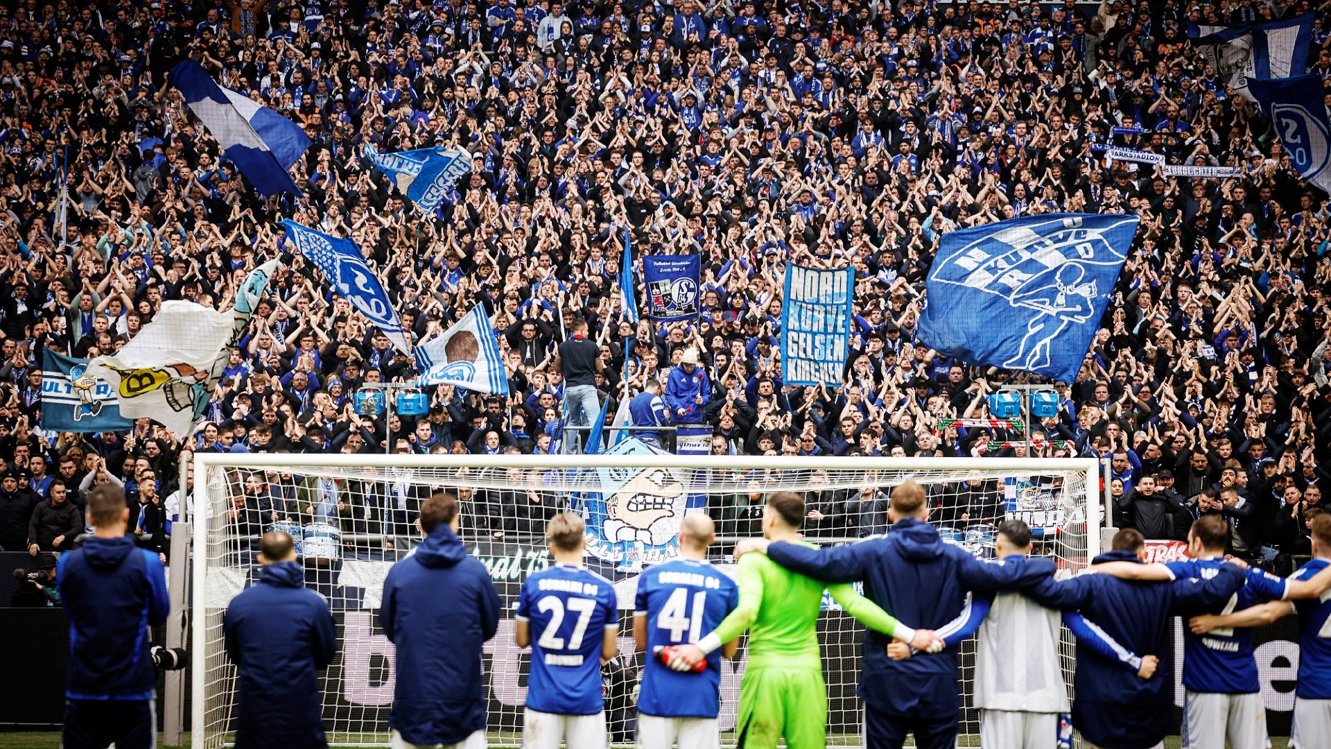 沙尔克04惨遭降级压力，德甲陷入困境！的简单介绍