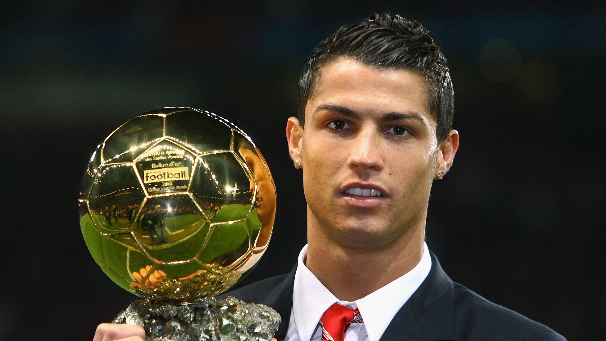 孤注一掷的咆哮，苏亚雷斯抢七夜数据全面引爆，诠释何为绝境之王