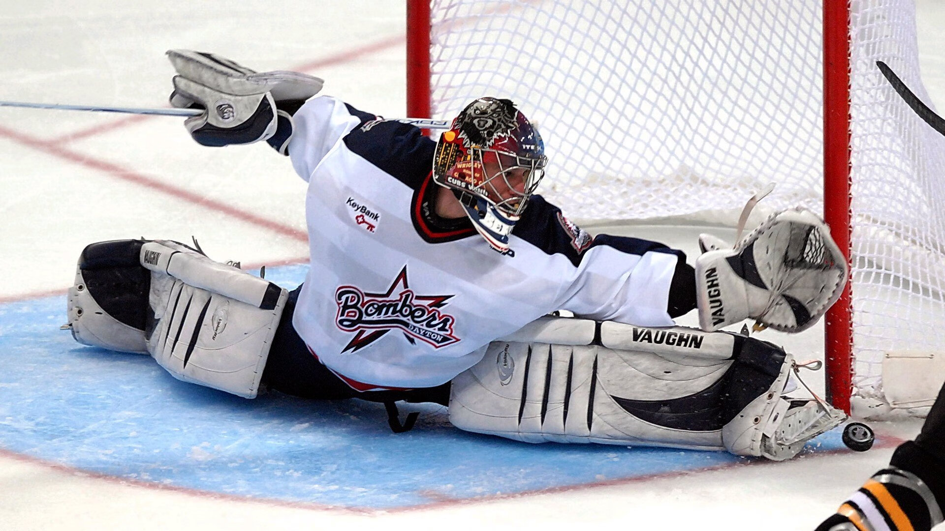 开云体育在线-红牛二队鏖战梅赛德斯，诺里斯惊艳四座，一场改写格局的经典战役