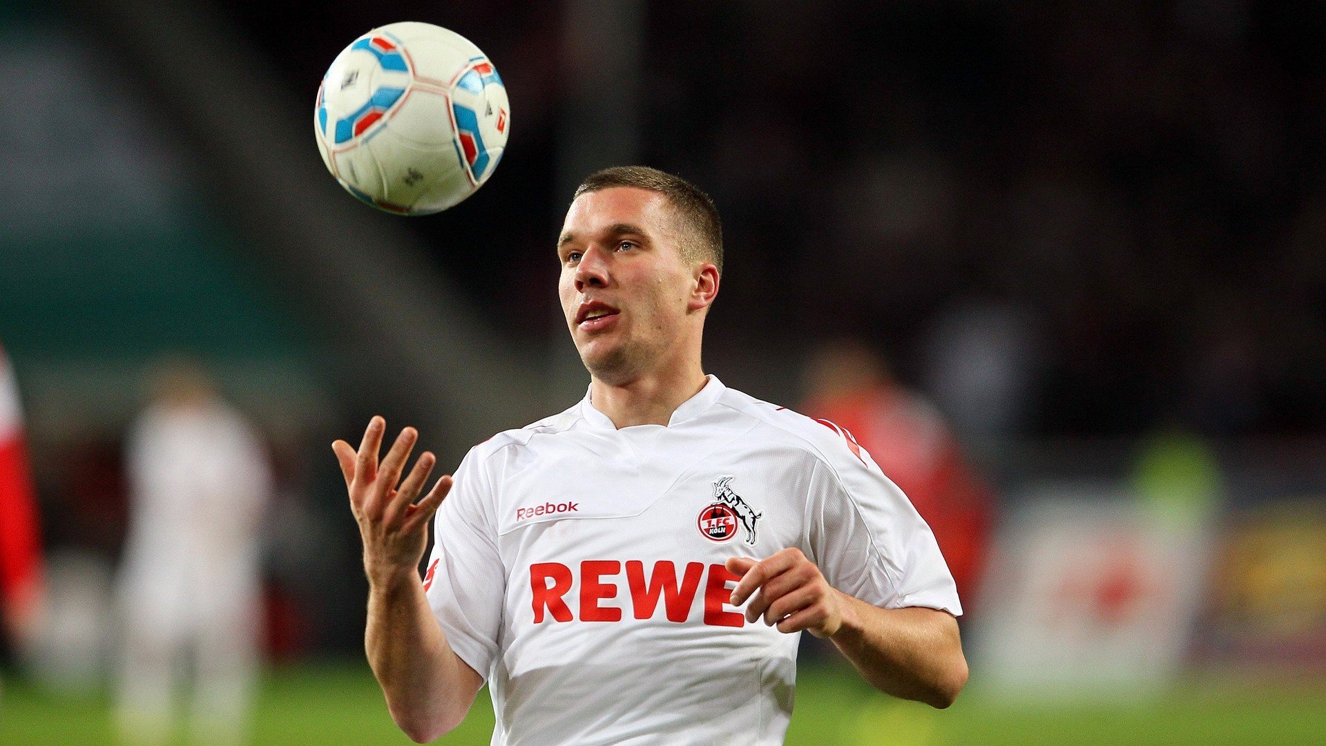 永恒之城的神迹,迪马利亚独臂擎天,罗马绝杀巴萨的史诗之夜