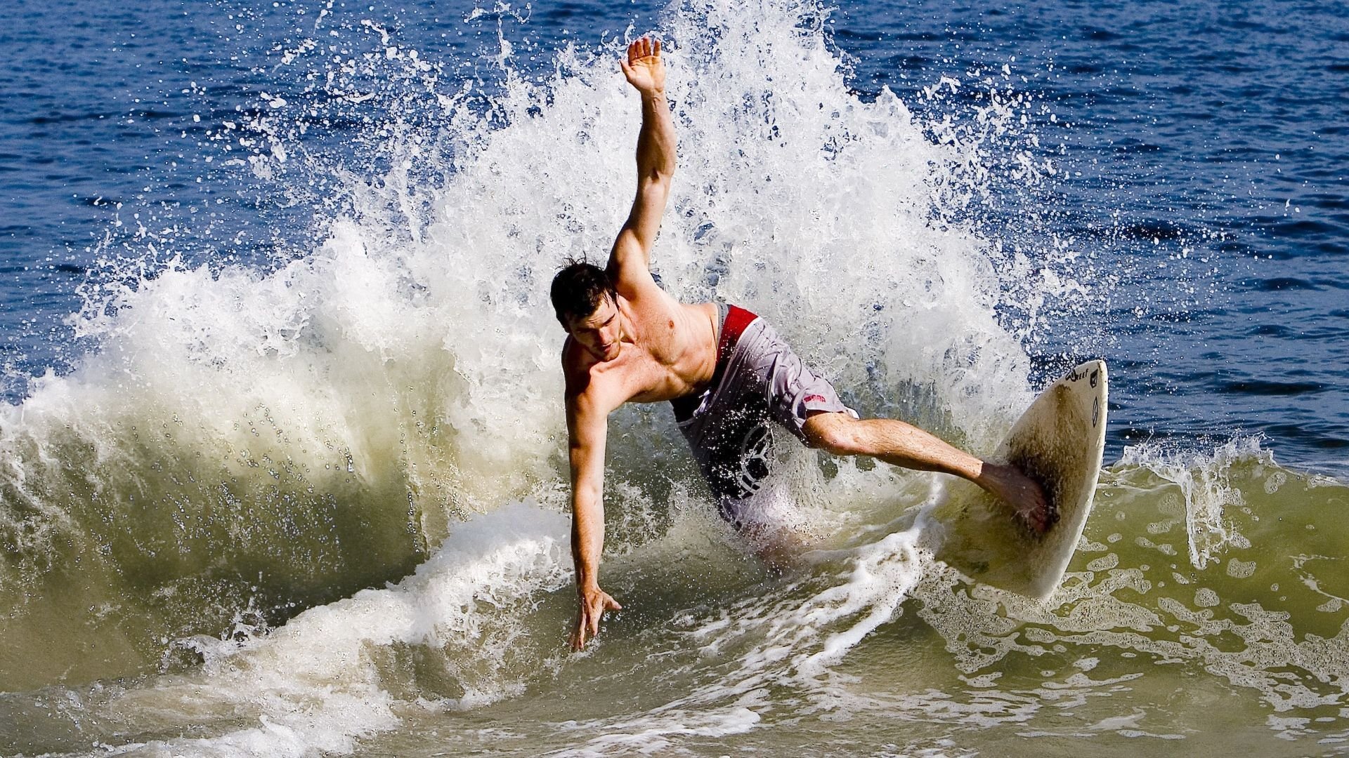 绝杀之夜与王者归来，韩国队一剑封喉，马琳状态火热点燃羽坛